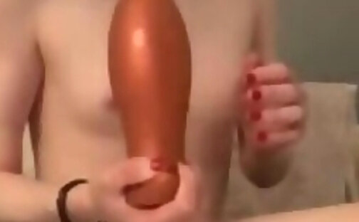 femboy testing dildos of 3 sizes